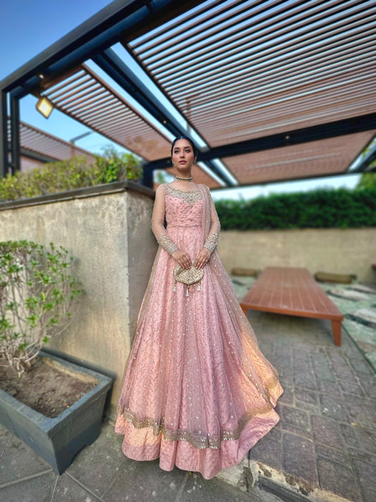 DREAMY PINK